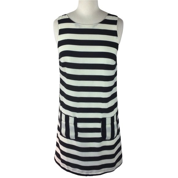 Monteau Dresses & Skirts - Monteau Black/White Striped Sheath Dress - Cutout Back, Small